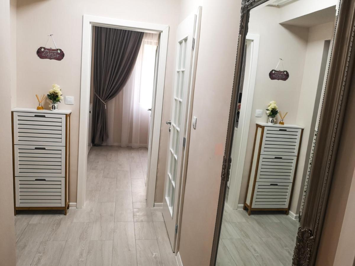 Yns Apartaments Iasi Exterior photo