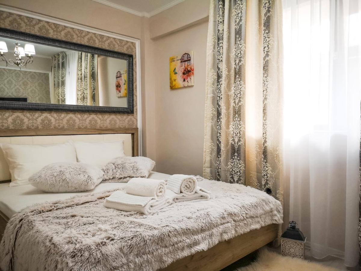 Yns Apartaments Iasi Exterior photo