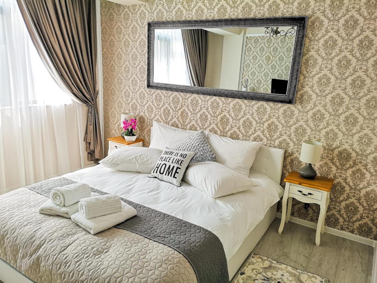 Yns Apartaments Iasi Exterior photo