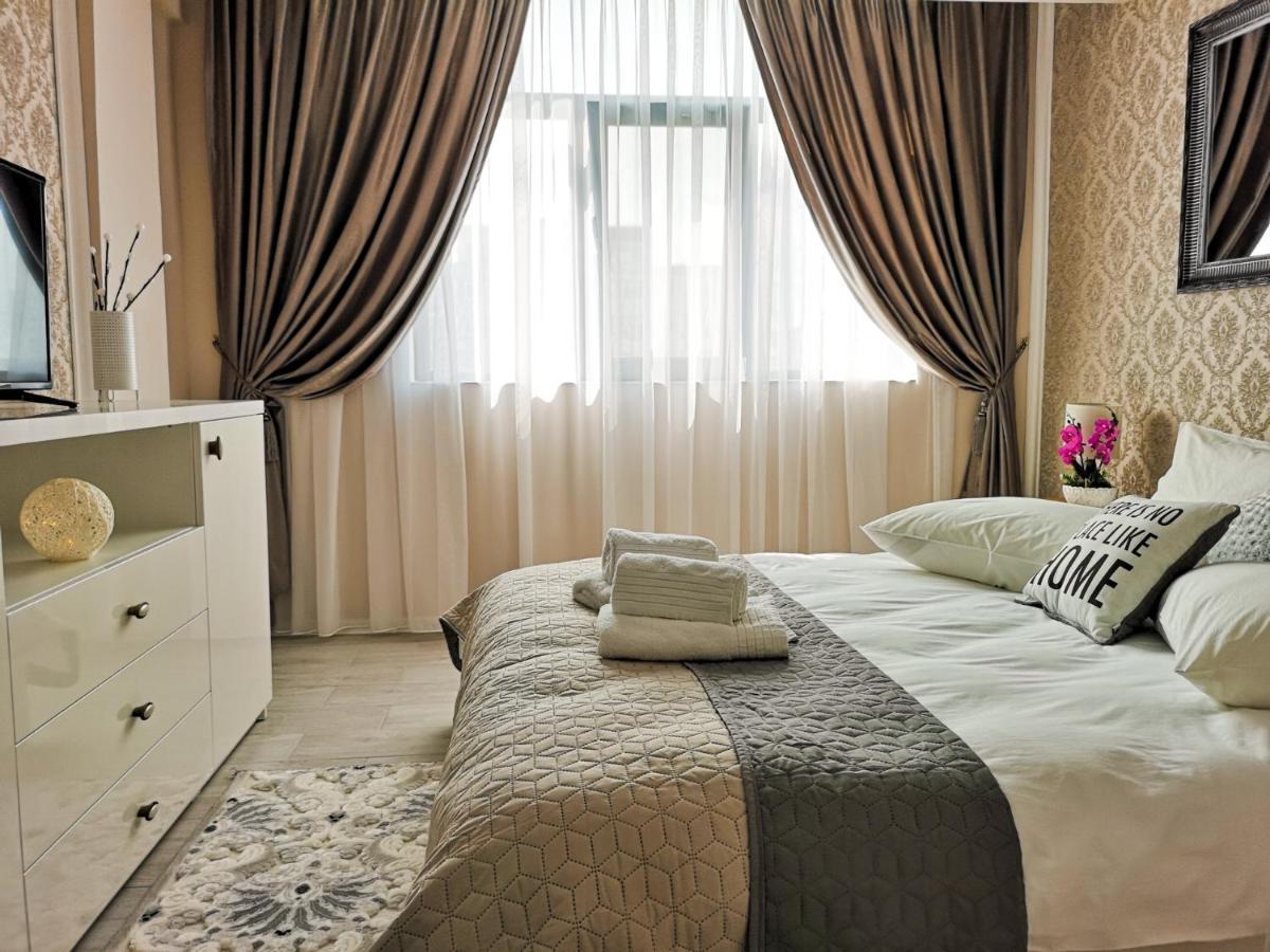 Yns Apartaments Iasi Exterior photo